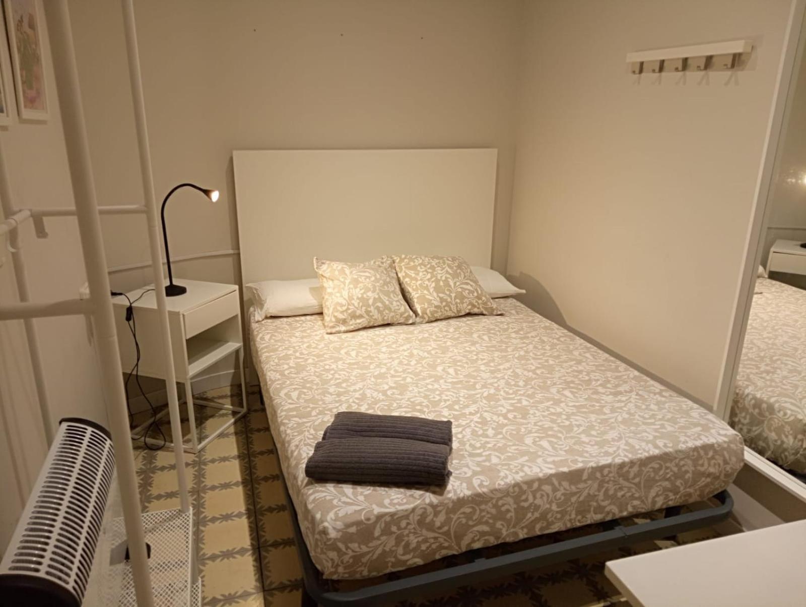 Amat Private Near Plaza Universitat Vandrerhjem *